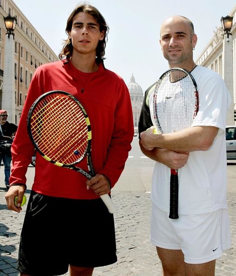 Classic Photos of Rafael Nadal Rafael Nadal Fans, Andy Roddick, Steffi Graf, Subscriptions For Kids, Super Bowl Nfl, Andre Agassi, Tennis Champion, Tv Sport, Rafa Nadal