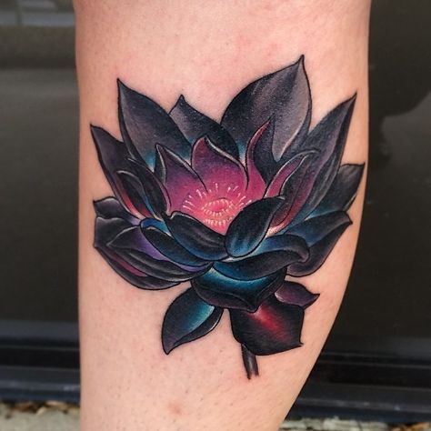 Gg Black Lotus Flower Tattoo, Black Lotus Flower, Black Lotus Tattoo, Lotusblume Tattoo, Tato Maori, Phönix Tattoo, Lotus Tattoo Design, Flowers Dark, Tattoo Henna