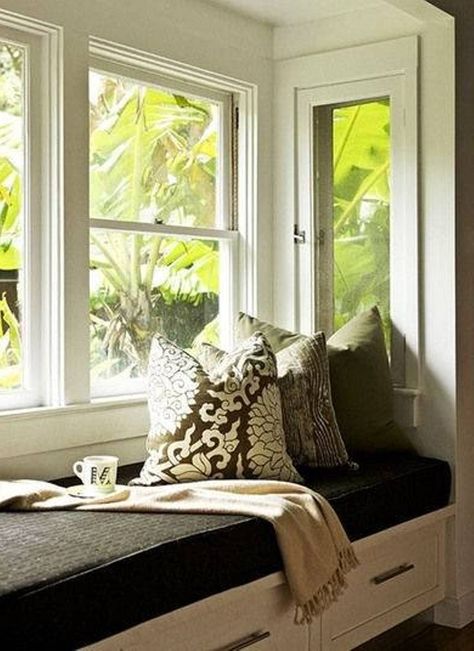 Bay Window Seating, Bedroom Videos, Bay Window Treatments, Window Seating, Bay Window Seat, Window Seats, Decor Videos, Window Benches, Window Ideas