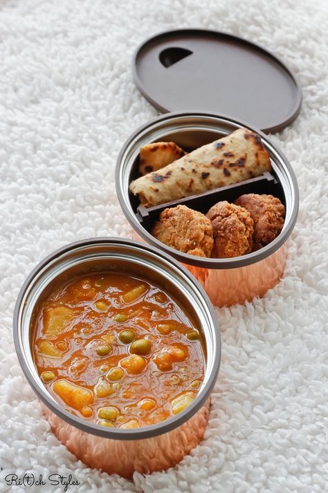 Ri(t)ch Styles : Indian Fashion, Beauty, Lifestyle and Mommyhood Blog: Vaya Tyffyn - Your stylish lunch companion Indian Lunch Box Ideas, Indian Lunch Box, Indian Lunch, Boxed Lunch, Lunch Box Ideas, Aged Cheese, Stainless Steel Containers, Lunch Box Recipes, Yummy Lunches