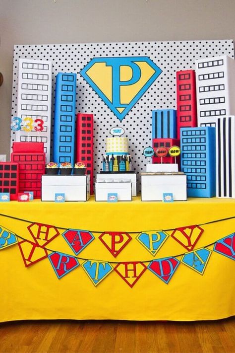 41 Superhero Birthday Party Supplies, Games, Decorations and Ideas Superhero Party Printables, Pop Art Party, Superman Party, Pop Art Vintage, Vintage Pop Art, Vintage Pop, Superhero Birthday Party, Superhero Theme, Superhero Party