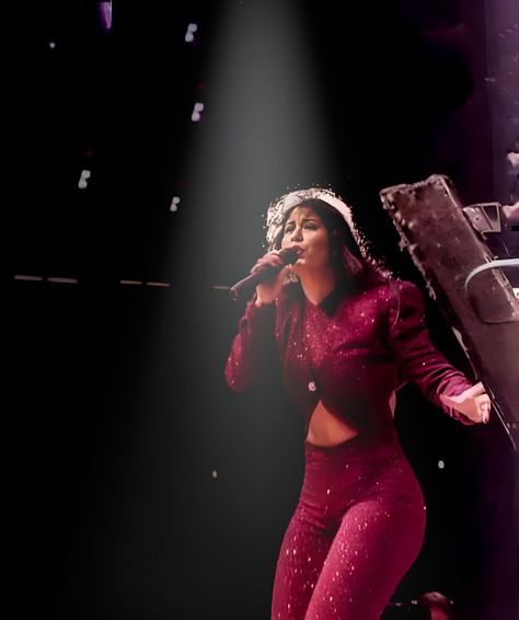 Selena Quintanilla, Copyright Infringement, Houston Texas, On Stage, Houston Tx, Houston, Singing, Texas