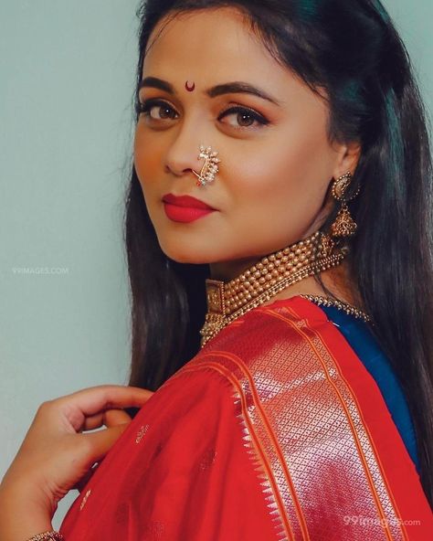 Prarthana Behere, Bengali Bridal Makeup, Traditional Indian Dress, Saree Blouse Designs Latest, Gold Necklace Women, Saree Look, Indian Beauty Saree, Beauty Women, Desi