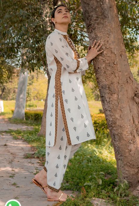 Simple Dress Casual, Chalk Design, Tandoori Masala, Hair Mistakes, Lace Dress Design, Latest Dress Design, Womens Trendy Dresses, Pakistani Fashion Casual, Pakistani Fancy Dresses