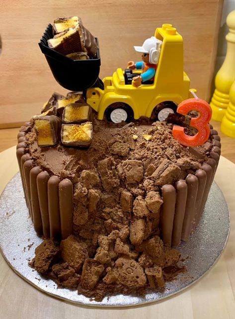 Digger Birthday Cake, Digger Cake, Digger Birthday, Cakes Decorated, 2nd Birthday Boys, Cake Kids, 2 Birthday Cake, Kid Parties, Decorated Cakes