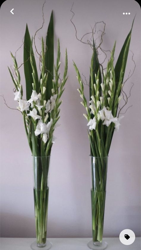 Tall Vase Arrangements, Tall Flower Arrangements, Tall Glass Vases, Hotel Flowers, Large Flower Arrangements, Corporate Flowers, Tafel Decor, Gladioli, Church Flower Arrangements