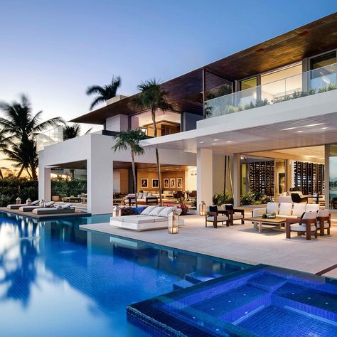 New Modern House, Miami Houses, Fancy Houses, Swimming Pool Designs, Luxury Homes Dream Houses, Waterfront Homes, Dream House Exterior, Pool Designs, Modern House Exterior