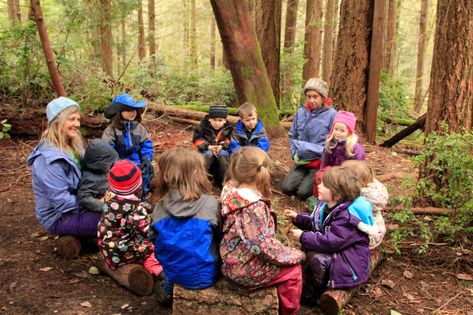 At Cedarsong Forest Kindergarten on Vashon Island, Washington, the forest is the classroom. Forest Preschool, Forest Kindergarten, Emergent Curriculum, Forest School Activities, Outdoor Play Spaces, Vashon Island, Us School, Nature School, Outdoor Education