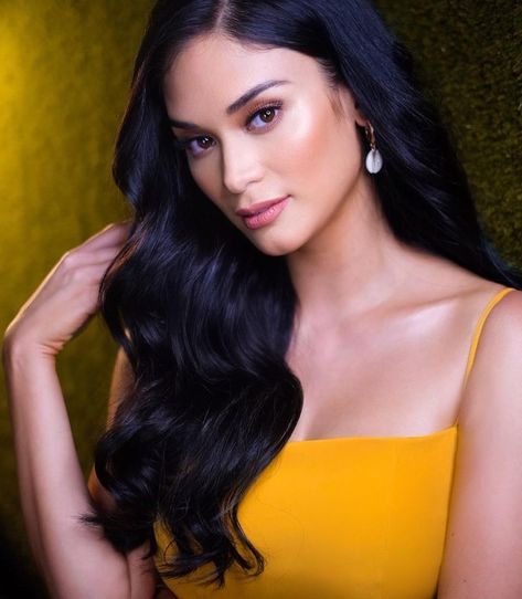 Pia Wurtzbach Wallpaper - Bing Pia Wurtzbach, Miss Usa, Classic Hollywood, Gq, 1 2 3, Pop Culture, Hollywood, Long Hair Styles, Celebrities