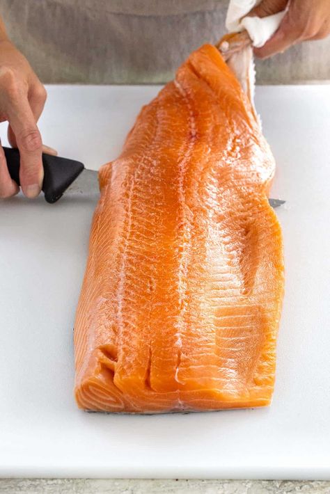 Remove Salmon Skin, Raw Salmon, Salmon Skin, Pan Seared Salmon, Sharp Knife, Salmon Filet, Salmon Dishes, Air Fryer Dinner Recipes, Roasted Salmon