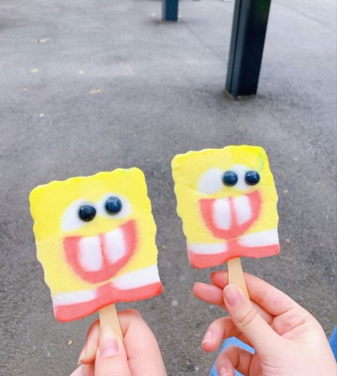 Ice Cream Truck Ice Cream, Florida Childhood Aesthetic, Childhood Aesthetic 2000s, Ice Cream Truck Aesthetic, Popsicles Aesthetic, Character Popsicles, Popsicle Aesthetic, Nickelodeon Aesthetic, 2000s Childhood Aesthetic