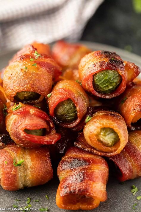 Bacon Wrapped Brussel Sprouts Brussel Sprouts Wrapped In Bacon, Brussel Sprouts Appetizer, Bacon Wrapped Brussel Sprouts, Bacon Wrapped Green Beans, Baked Appetizers, Sprouts Recipe, Bacon Brussel Sprouts, Wrapped In Bacon, Bacon Wrapped Asparagus