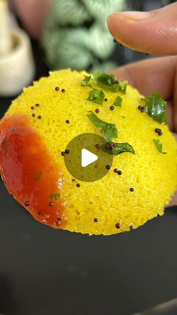 Instant Idli Recipe, Besan Recipe, Idli Sambhar, Instant Breakfast Recipe, Instant Breakfast, Idli Recipe, Recipe Breakfast, Indian Food Recipes Vegetarian, Recipes Vegetarian