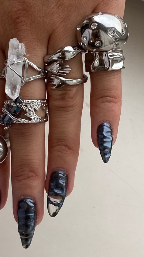 Nail Design Glitter, High Fashion Jewelry, Indie Jewelry, Chunky Jewelry, Funky Jewelry, Stacked Jewelry, Jewelry Lookbook, Girly Jewelry, Gothic Jewelry