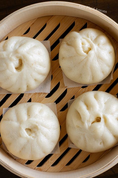 Chinese Bbq Pork Buns, Bbq Pork Buns, Chinese Bbq Pork, Chinese Pork, Steamed Dumplings, Mapo Tofu, Bao Buns, Pork Buns, Bun Recipe