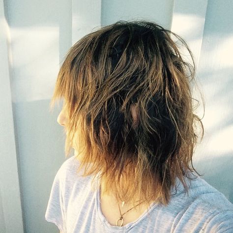 Hair goals.     “@arielhauck_haircolor aka the Walter white of hair color. Many thank you's. #saynotobrass” Home Haircut, Leisha Hailey, Kate Moennig, Shane Mccutcheon, Katherine Moennig, Ray Donovan, Cute Haircuts, Medium Short Hair, Walter White