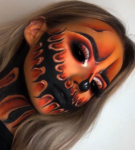 Carnaval Make-up, Teknik Makeup, Fantasy Make-up, Maquillage Yeux Cut Crease, Halloweenský Makeup, Halloween Make-up Looks, Holloween Makeup, Creepy Halloween Makeup, Cute Halloween Makeup