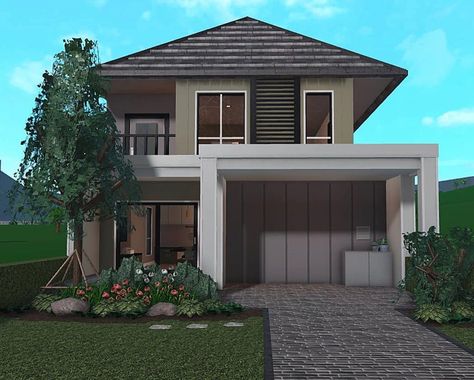 Bloxburg Plots repost on Instagram: “Modern south east asian house . . Creator- @aldrensia . . Rate /10? . . 🏷 #bloxburg #bloxburghouse #bloxburgupdate #bloxburgdecals…”