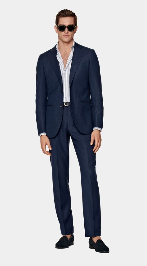 This navy Lazio suit is tailored to a slim fit with a lightly padded shoulder. Wedding Guest Men, Italian Suit, Mens Fashion Blazer, Slim Fit Jackets, Unique Fits, Slim Fit Blazers, Navy Suit, 3 Piece Suits, Fitted Blazer