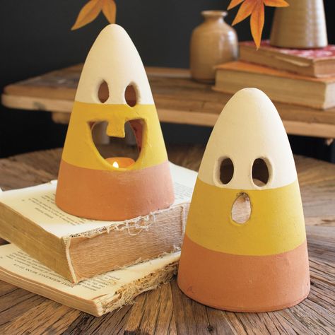 Clay Candy Corn, Air Dry Clay Halloween Ideas Diy, Diy Halloween Clay Crafts, Halloween Clay Sculpture, Cute Halloween Clay Ideas, Air Dry Clay Halloween Crafts, Air Dry Clay Ideas Halloween, Clay Fall Decor, Air Dry Clay Halloween Ideas