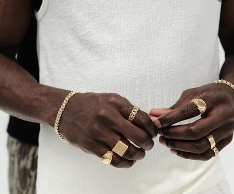 Black Man Rings Aesthetic, Men’s Gold Jewelry Aesthetic, Gold Rings Aesthetic Men, Rings On Men Aesthetic, Men's Gold Rings, Men Gold Accessories, Men With Rings Aesthetic, Black Men Gold Jewelry, Black Men Jewelry Aesthetic