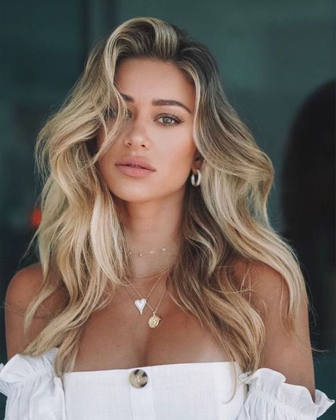 Instagram Crush: Cindy Prado (24 Photos) - Suburban Men Adinas Jewels, Only Him, Models Outfits, Instagram Crush, Victoria Secret Models, Honey Hair, Blonde Hair Looks, Magic Hour, Gorgeous Hair