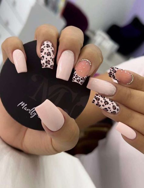 Solid Color Nails, Leopard Print Nails, Nail Art At Home, Colorful Nails, Print Nails, Nail Supplies, Pink And White Flowers, Rhinestone Designs, False Nail