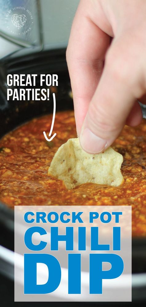 This quick and easy homemade Crock Pot Chili Dip is loaded with queso fresco goodness, chili, and salsa. The perfect appetizer idea for tailgating, Super Bowl, or game day! Appetizers Crockpot, Party Snacks Easy Appetizers, Chip Dips, Crock Pot Chili, Chili Dip, Party Snacks Easy, Dip Easy, Queso Dip Recipes, Bowl Party Food