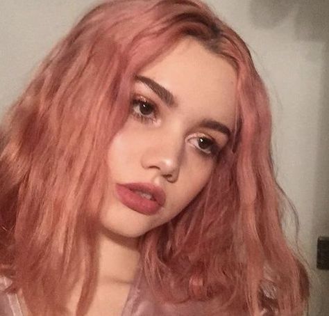 Pastel Pink Hair Aesthetic, Pink Wavy Hair, Pink Hair Aesthetic, Model Tips, Pastel Pink Hair, Hair Aesthetic, Pink Wig, Fantasy Hair, Hair Medium