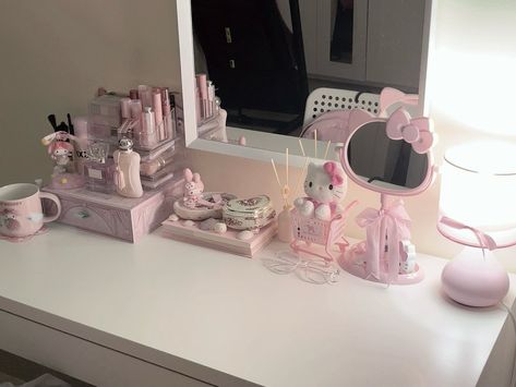 𝓶𝔂 𝓿𝓪𝓷𝓲𝓽𝔂 ₊˚⊹♡ - - - - - - - #vanity #vanitymakeup #pink #pinkaesthetic #pinklover #girlyaesthetic #girlythings #princesscore #pinkroom #hellokitty #hellokittymirror #explorepage #explore Kawaii Vanity Ideas, Vanity Aesthetic Pink, Vanity Desk Decor, Aesthetic Makeup Vanity, Vanity Set Up, My Vanity, Pink Vanity, Gamer Room Decor, Pretty Pink Princess