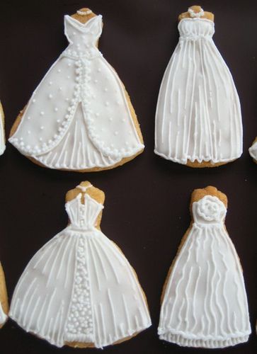 Wedding gowns cookies Wedding Dress Cookie, 2010 Wedding, Cookie With Royal Icing, Dress Cookies, Wedding Dress Cookies, Decorative Cookies, Cookies Decoradas, Cookie Favors, Pretty Cookies