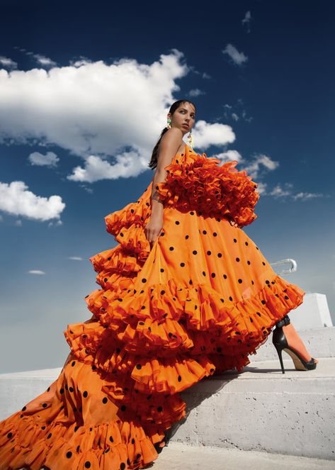 Polka dots on the blue sky at feericfashionweek ⁠ ⁠ Photography: pavel.radulescu⁠ Designer: juanboleco⁠ Model: alexiatoumikian thesaintsnycfashion⁠ Hair: getamarinacademy⁠ ⁠ Publisher: modicmagazine julieianc⁠ ⁠ #fashionshow #fashioneditorial #fashionphotographer #fashionphotography #fashionshot #fashionandstyle #beautywithanedge #fashiondesign #couturedesigner #couturedresses  #hautecouturedress #beautifuldress  #perfecthair #officialkavyar⁣⁠ ⁠ Stella Dot Style, Polka Dots Outfit, Beach Date, Diy Jar Crafts, The Blue Sky, Mason Jar Crafts Diy, Best Blogs, Orange Is The New, Recycled Fashion