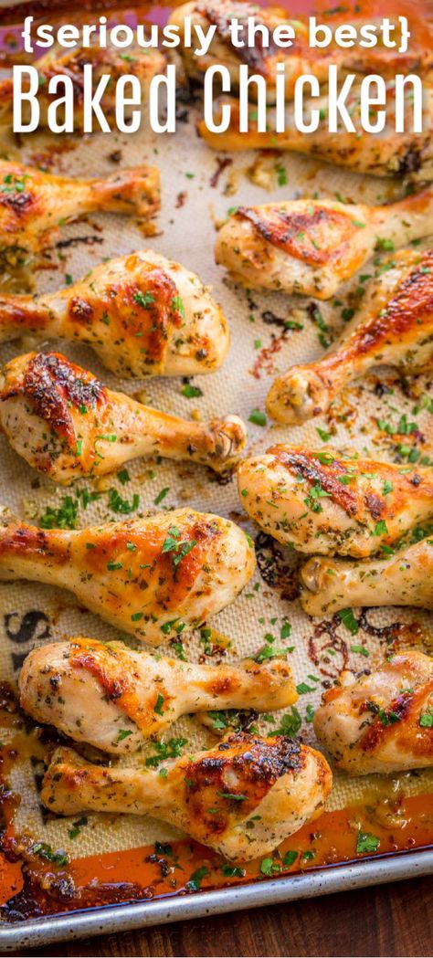 Chicken Legs Recipe, Recipe With Garlic, Baked Chicken Drumsticks, Chicken Leg Recipes, Decorações Com Comidas, Chicken Marinade, Oven Baked Chicken, Garlic Recipes, Chicken Legs