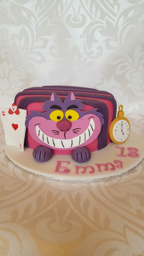 Cheshire Cat Birthday Cake, Cheshire Cat Cake Ideas, Birthday Cake Cat, Birthday Cake Disney, Cheshire Cat Cake, Cake Cat, Mimi Birthday, Birthday Cake For Cat, Purple Cakes Birthday