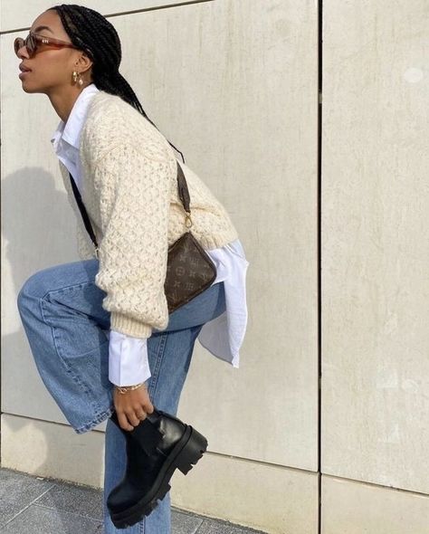 White Shirt Outfits, Looks Jeans, Look Retro, Stil Inspiration, Looks Street Style, Stylish Fashion, Lookbook Outfits, Winter Fashion Outfits, Fashion Bloggers