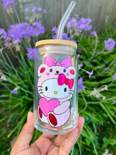 HK Teddy Bear Glass Cup Bear Glass Cup, Glass Tumbler Design, Beer Glass Cups, Beer Glass Can, Kitty Aesthetic, Bear Cup, Kitty Cafe, Kitty Items, Cute Coffee Cups