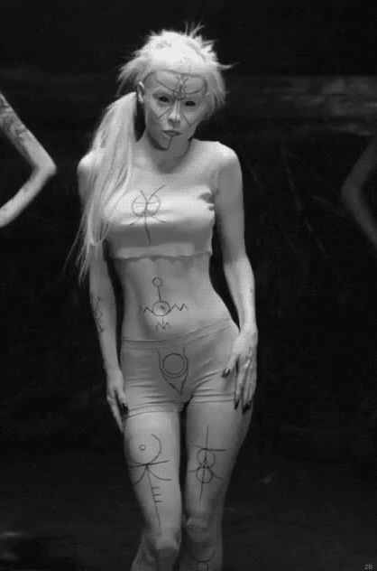 Yolandi Yolandi Visser, Die Antwoord, Game Play, Paint, Tattoos, Hair, White