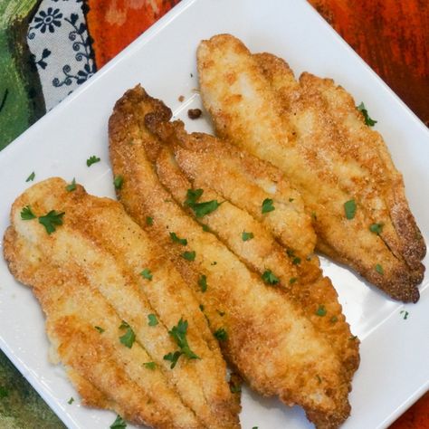 Frozen Catfish In Air Fryer, Frozen Catfish Fillet Recipes, Air Fryer Catfish, Catfish Fillets, Catfish Recipe, How To Cook Hamburgers, Air Fryer Fish Recipes, Catfish Recipes, Air Fryer Fish