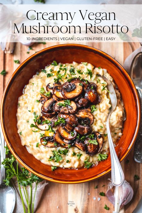 Creamy Vegan Mushroom Risotto Mushroom Risotto Recipes Easy, Risotto Mushroom, Risotto Vegan, Vegan Mushroom Risotto, Risotto Recipes Easy, Vegan Risotto, Green Foods, Risotto Dishes, Mushroom Risotto Recipes