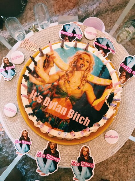 Britney Spears Birthday theme idea deco party freebritney 2000 Birthday Party Theme Cake, Britney Spears Party Theme, 2000 Birthday Party Theme, Britney Spears Birthday, Britney Spears 2000s, Themed Cake Ideas, 21st Birthday Themes, My Birthday Ideas, Parties Themes