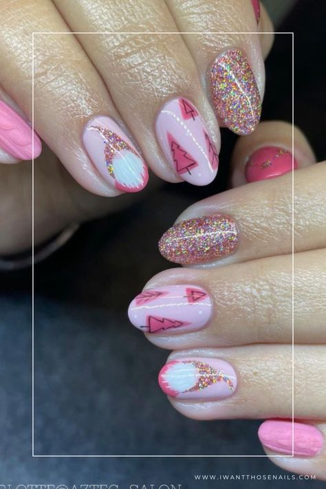 cute pink christmas nails Pink Christmas Nail Designs, Light Pink Shades, Pink Christmas Nail, Pink Christmas Nails, Festive Aesthetic, Amazing Nail Art Designs, Amazing Nail Art, Red Christmas Nails, Super Cute Nails