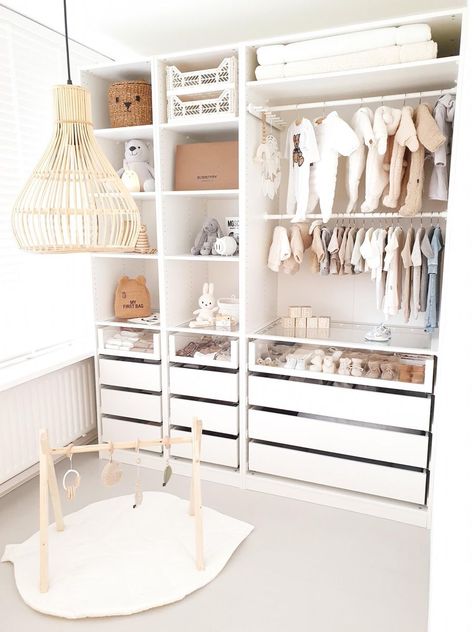 Baby Room Ideas Early Years, Ikea Baby, Baby Room Closet, Rustic Tableware, Baby Nursery Closet, Newborn Room, Baby Room Organization, Decor Ideas Bedroom, Baby Room Neutral