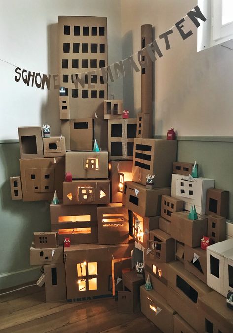 Cardboard Town, Community Helpers Crafts, Cardboard City, Reggio Inspired Classrooms, Cardboard Toys, Cardboard House, Creative Games, New Classroom, Recycled Projects