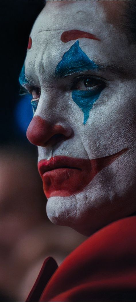 Joker Joaquin Phoenix Wallpaper, Joker 2019 Wallpaper, Ugly Clowns, Joker Portrait, Phoenix Wallpaper, Joker Photos, Tattoo Portrait, Mohawk Hairstyles Men, Avengers Cartoon