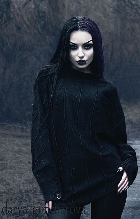 Darya Goncharova, Fashion Goth, Goth Model, Gothic Models, Goth Women, Goth Beauty, Goth Girl, Goth Makeup, Gothic Halloween