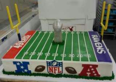 Nfl Cakes Birthday, Nfl Cake, Superbowl Cake, Groom Cakes, Nfl Party, Gifts For The Groom, Sports Themed Cakes, Sports Cakes, Trip Games