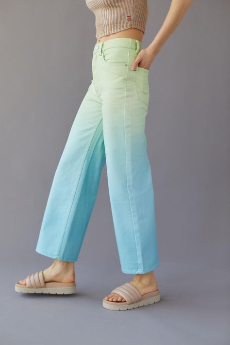 BDG High & Wide Jean — Green Ombre | Urban Outfitters Hong Kong Official Site Wed Leg, Denim 2024, Ladies Pant, Creepy Cute Fashion, Ombre Jeans, Cotton Pants Women, High Waisted Wide Leg Jeans, High Rise Black Jeans, Urban Outfitters Jeans