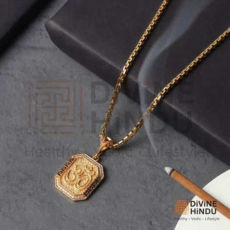 🕉️ A touch of luxury for everyday. ✨ This gold-plated OM pendant is the perfect way to elevate your look. SHOP NOW at divinehindu.in #everydayjewelry #hinduism Men’s Pendant, Locket Design, Om Pendant, Gold Locket, Traditional Jewelry, Elevate Your Look, Everyday Jewelry, Locket, Gold Plate