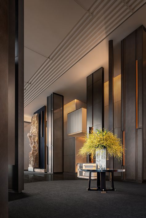 Hotel Entrance, Plafond Design, Lobby Interior, Hotel Interior Design, Lobby Design, Modern Hotel, Hotel Interiors, Hotel Interior, Hospitality Design