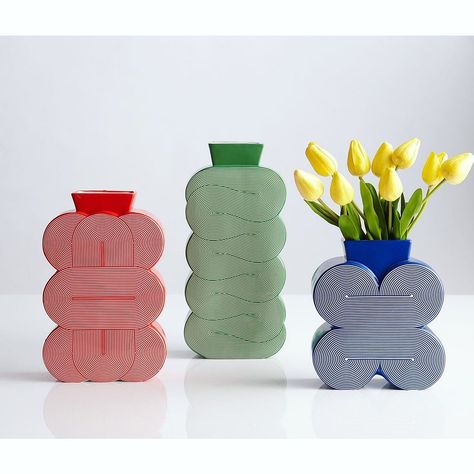 MONOMIO on Instagram: “Jonathan Adler, #Pompidou #Vases” Power Pop, Unique Vases, Gift Bows, Jonathan Adler, 70s Inspired, Large Vase, Bold Color, Modern Home Decor, High Gloss Finish